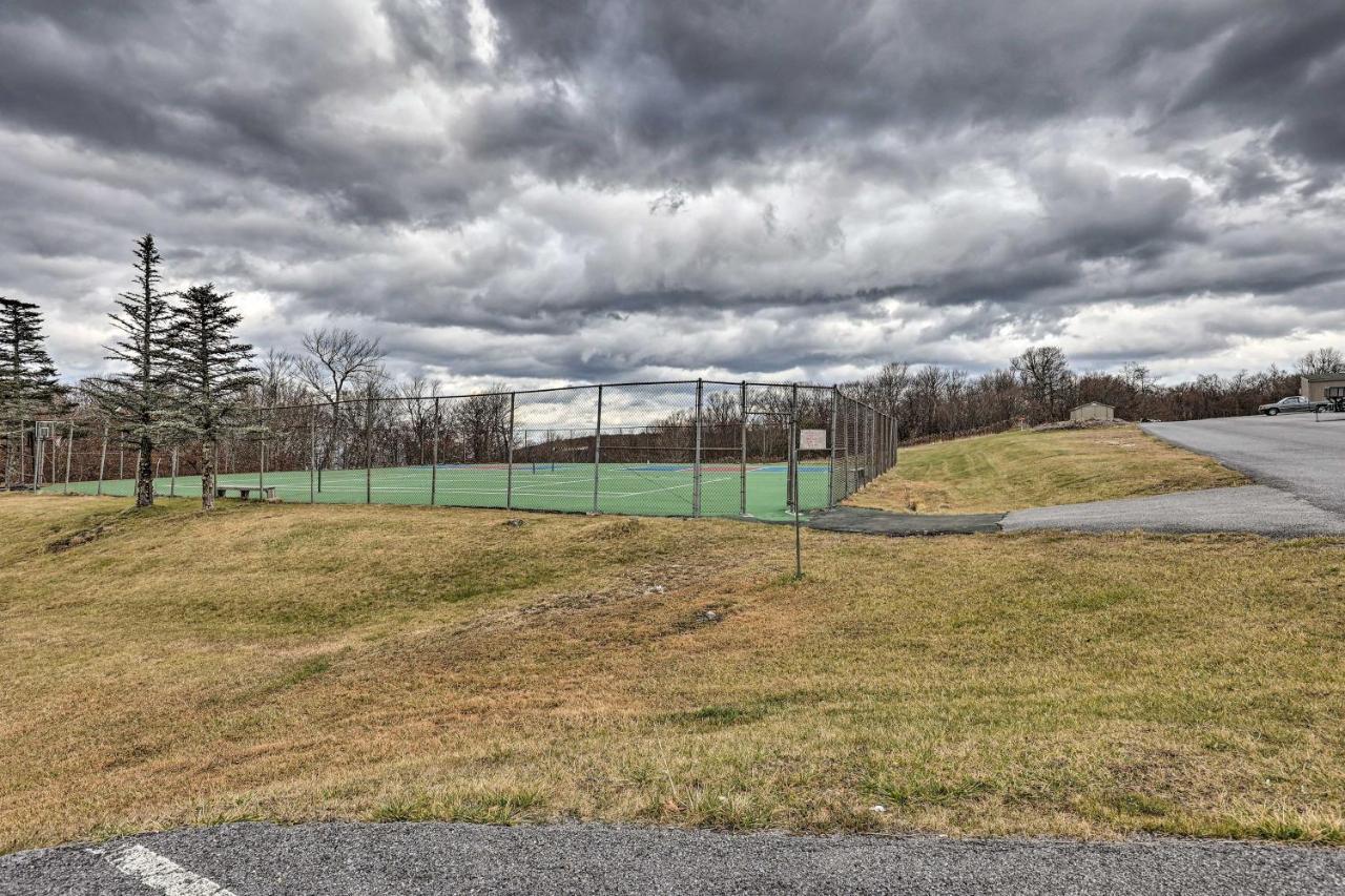 Beech Mountain Resort Condo With Pool Access And Views Eksteriør bilde